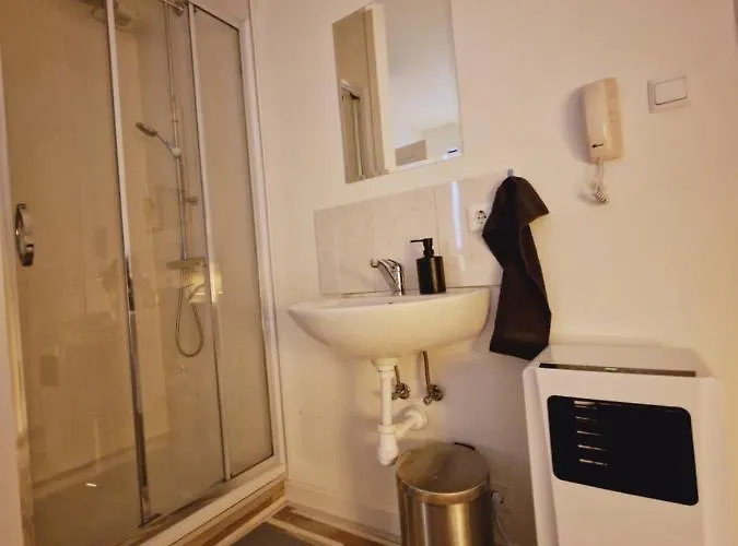 Room303 - - By T&s Penzion *