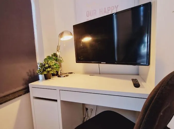 Cozy Private Room 3 On A Busy Persian Restaurant Zajazd *